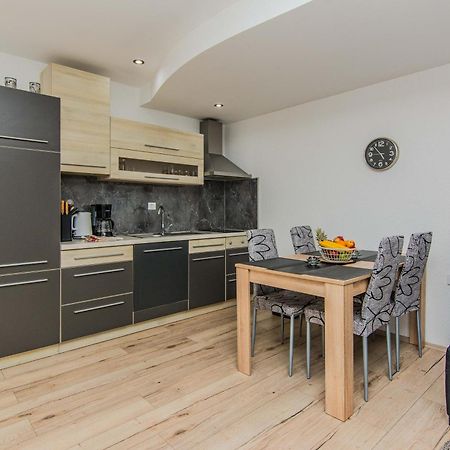 Apartmani Sanja Vir Bagian luar foto
