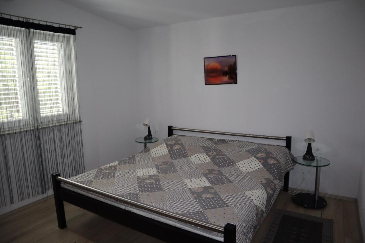 Apartmani Sanja Vir Bagian luar foto